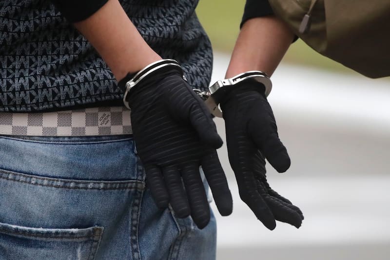 Los detalles del sujeto vinculado a la organización criminal.