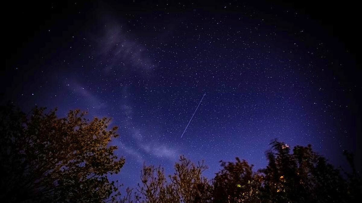 Tren de satélites de Starlink se verá en Chile los últimos días de mayo: revisa cuándo y cómo verlo en Santiago y regiones