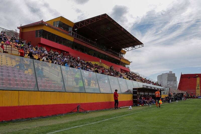 Tribunas del Santa Laura en la Supercopa. Foto: Felipe Escobedo.