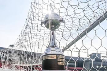 Colo Colo inicia gestiones para traer la Copa Libertadores 2026 a Chile