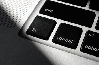 La función oculta de esta tecla en el computador solucionará muchos de tus problemas