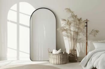 Infalible truco casero que evitará las huellas marcadas en espejos, vidrios y otros cristales