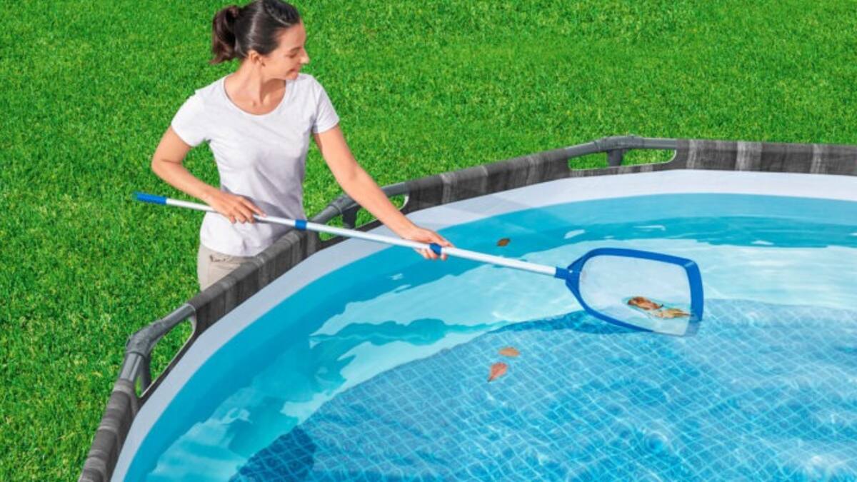 No es con cloro: Truco casero para mantener limpia el agua de la piscina de tu casa