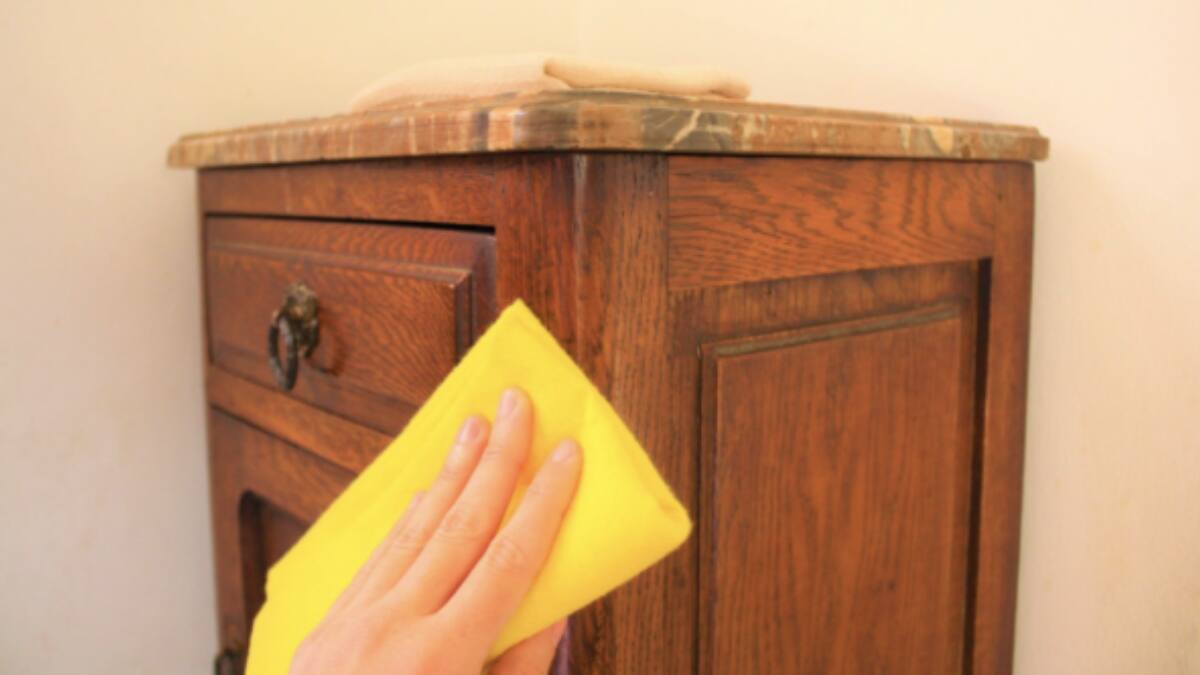 Así de fácil puedes limpiar tus muebles de madera para que queden brillantes