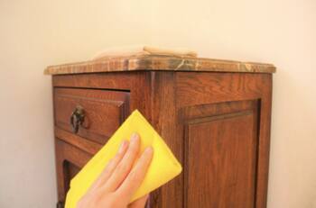 Así de fácil puedes limpiar tus muebles de madera para que queden brillantes