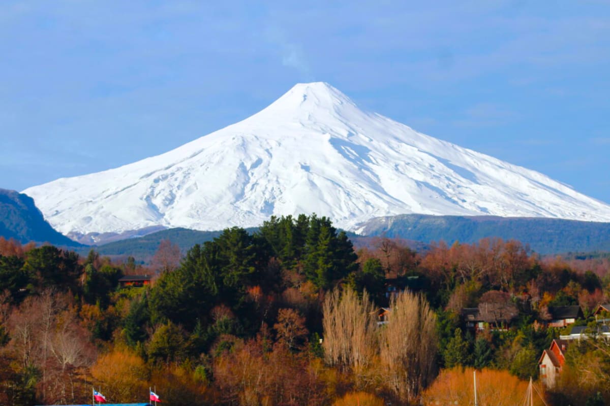 Confirman la reanudación de actividades en el Volcán Villarrica.