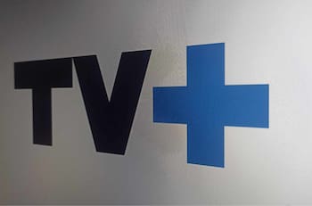 Aseguran que legendaria animadora renunció a TV+ por diferencias con su equipo