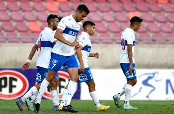 Ricardo Lunari no pierde la fe: “Universidad Católica puede perfectamente aspirar a pelear el campeonato”