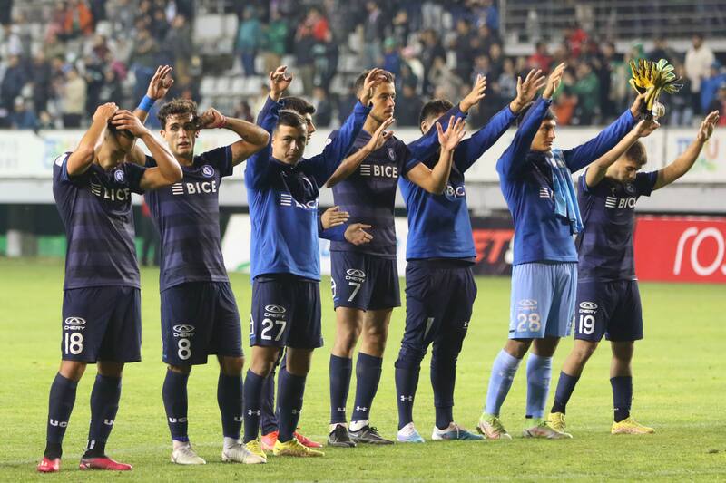 La Universidad Católica viene de caer ante Deportes Temuco en un amistoso. Crédito: Agencia Aton.