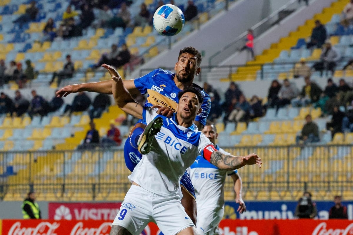 . Cruzados y Ruleteros chocan por el Campeonato Nacional. Foto: Agencia Aton.