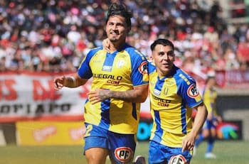 VIDEO | Tremendo zapatazo: el golazo de Luis Rojas en la “final” entre Copiapó y la U. de Conce