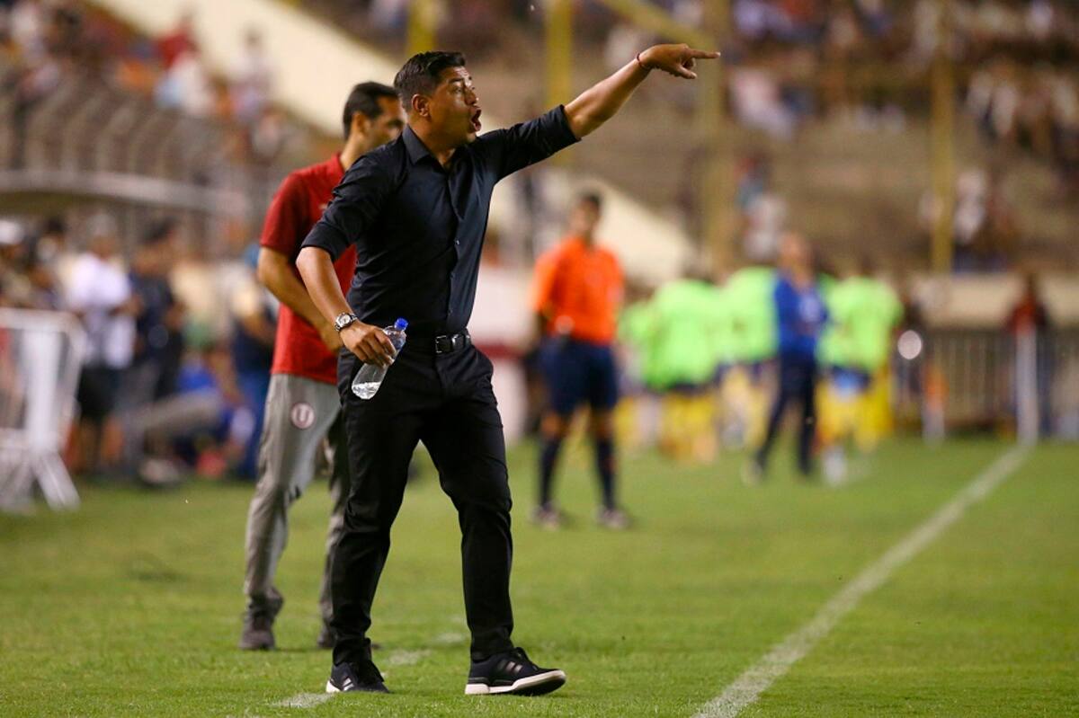 U. de Concepcion cae frente a Universitario de Deportes en Peru