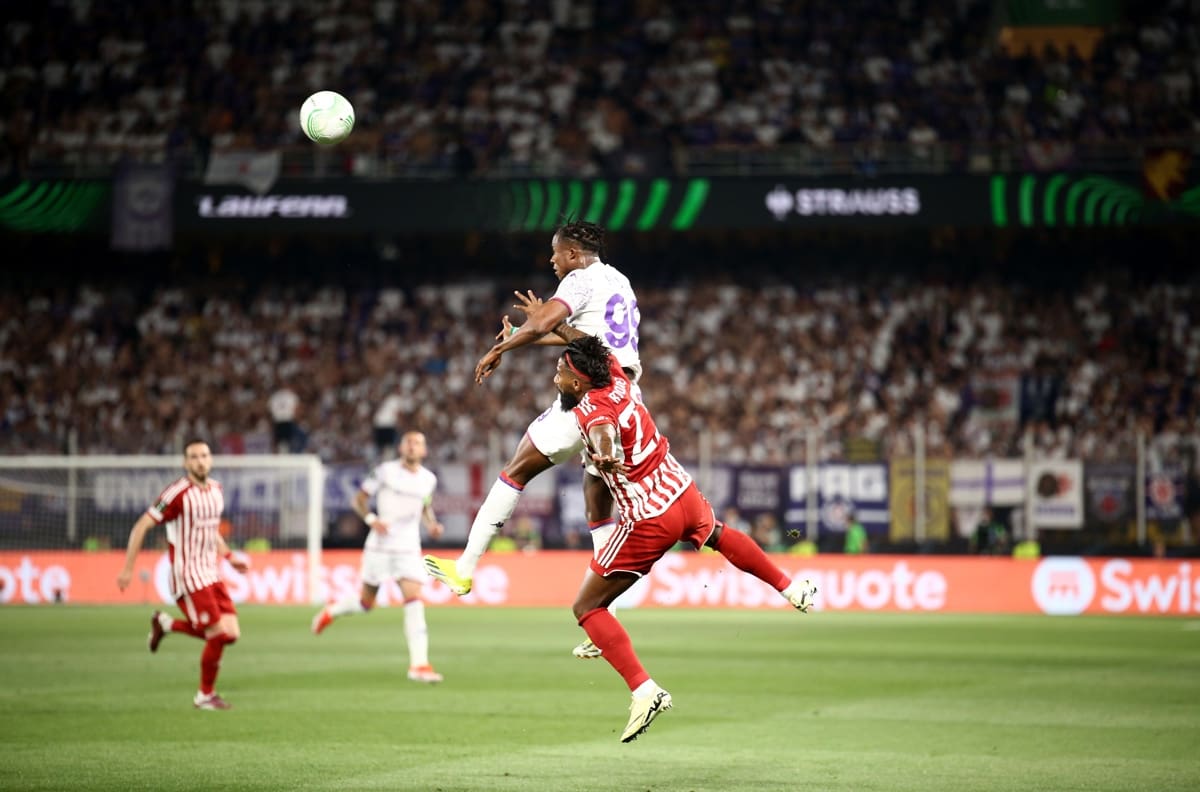 VIDEO | Agónico gol en el alargue le dio el título de la Conference League a Olympiacos