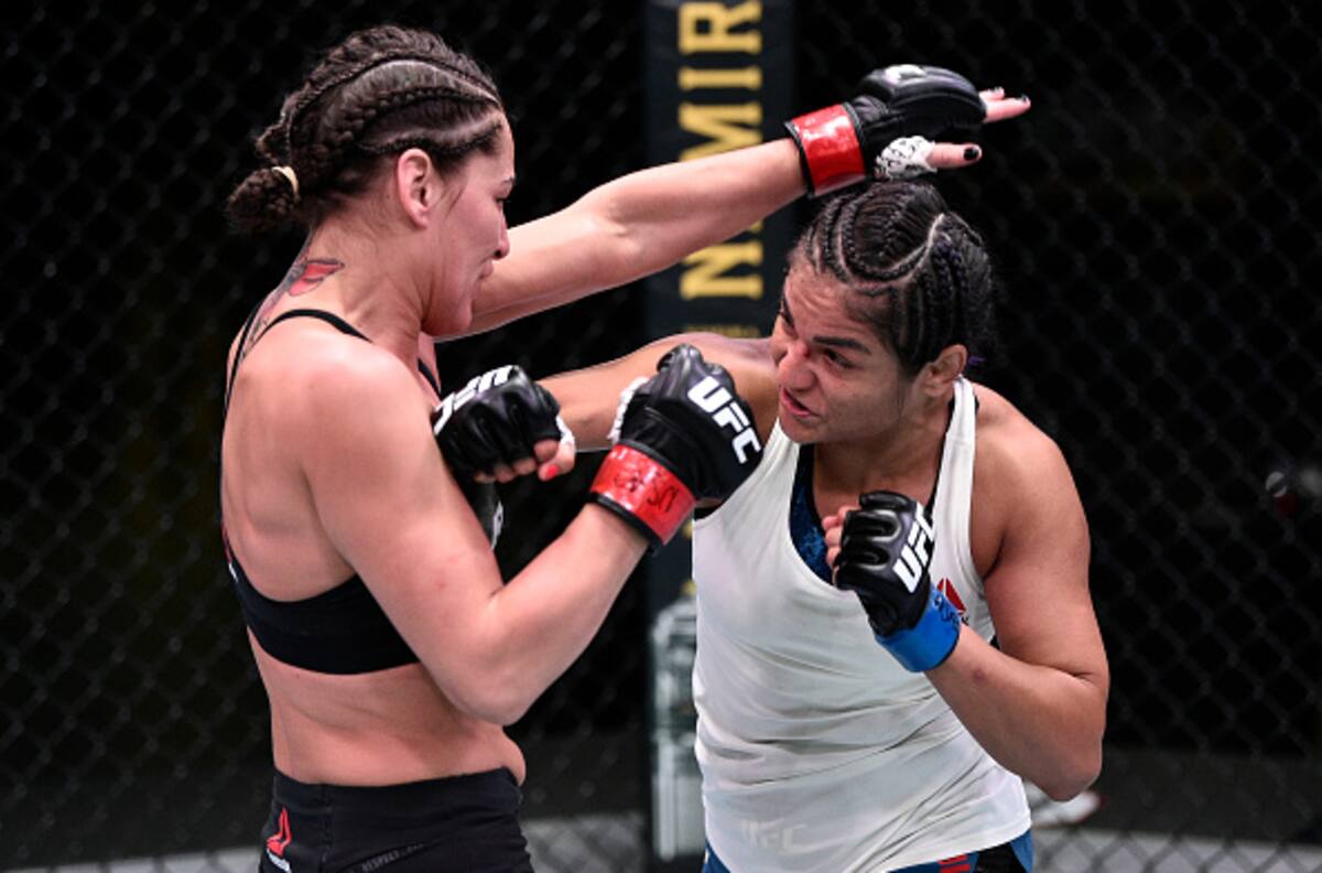 Cynthia Calvillo venció a Jessica Eye y fue la gran vencedora de la jornada estelar