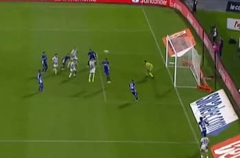 Sonó en la U, Gareca lo llamó a La Roja y hoy se convirtió en el héroe de su equipo en Argentina