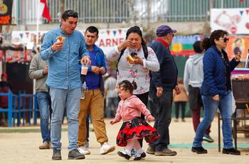 Fiestas Patrias: Estas son las comunas que podrán pedir permiso especial
