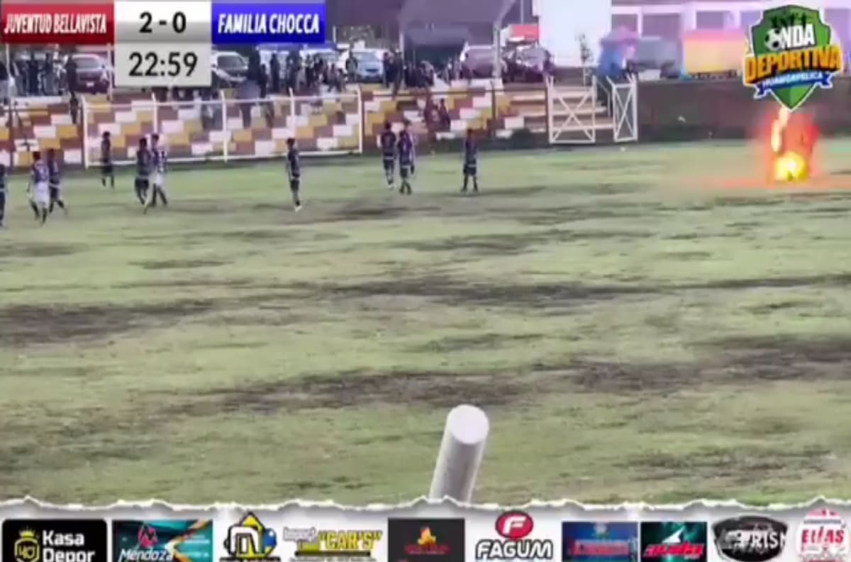 VIDEO | Impacto mundial: rayo mató a un futbolista y dejó a otros cuatro heridos en pleno partido