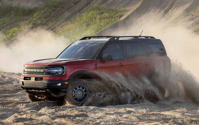 Los caminos y rutas "off-road" deben realizarse en un vehículo adecuado y cómodo