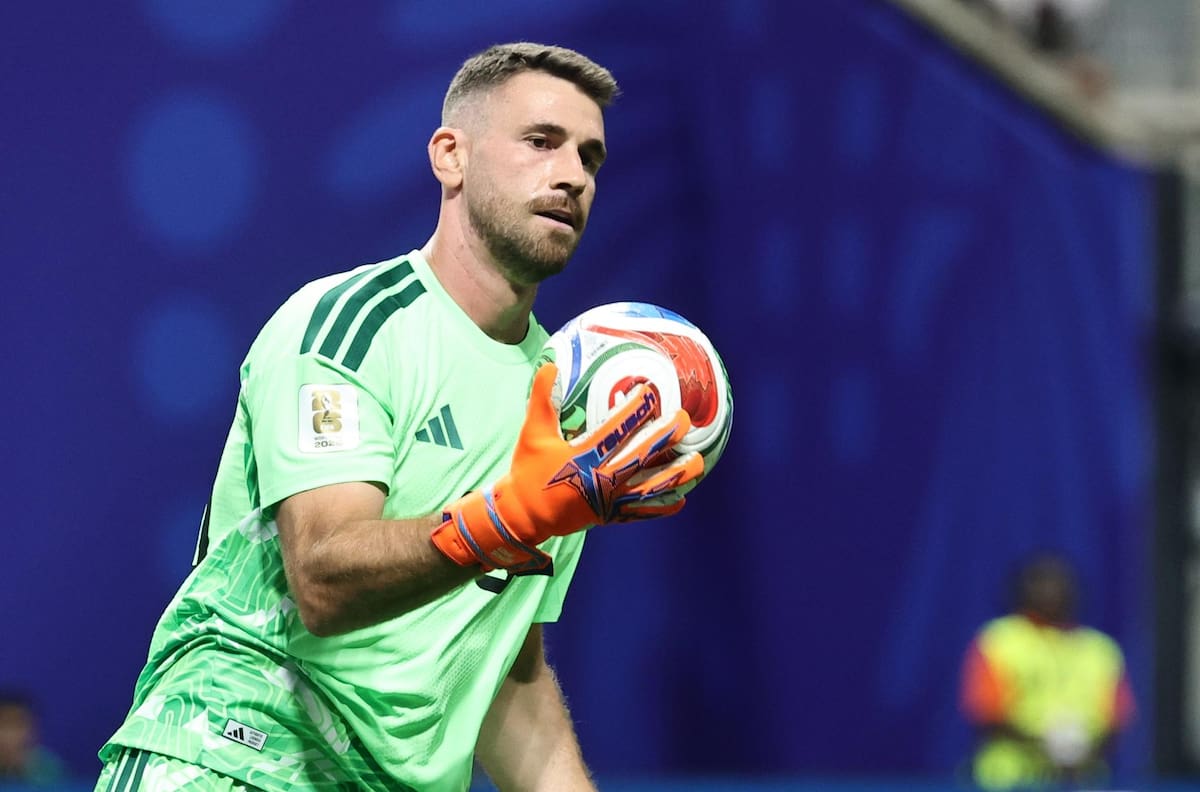 A la caza de Iker Casillas y Walter Zenga: el histórico récord que Unai Simón tiene a tiro en el Mundial 2026