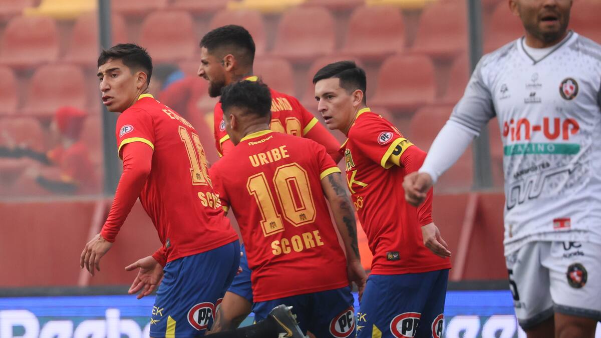 Los dos refuerzos que tendría amarrados Unión Española: uno fue campeón con Colo Colo