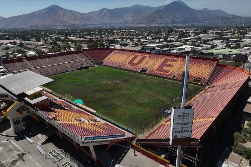 Estadio Santa Laura no recibió autorización para albergar el partido de Universidad Católica vs Ñublense. Foto: Agencia Aton.