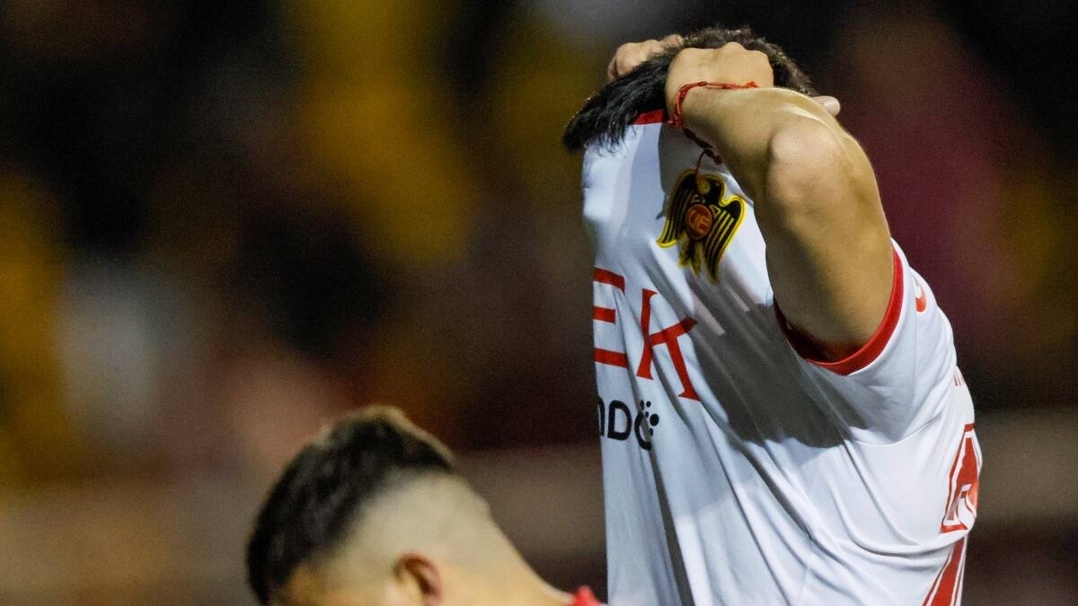 Las desoladoras postales de los hinchas de Unión Española tras la derrota ante Deportes Limache