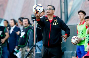 Ronald Fuentes: "Me pareció que la decisión de no jugar ante Perú fue populista"