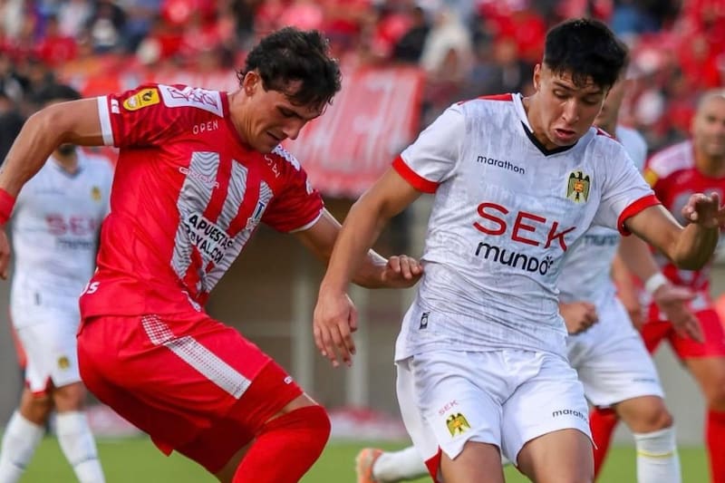 Los Cementeros golearon a los Hispanos por 4-0 en la Noche Roja. Foto: Unión La Calera