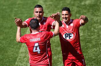 Importantes cambios en la tabla: Así fue el inicio de la fecha 16 del Campeonato Nacional