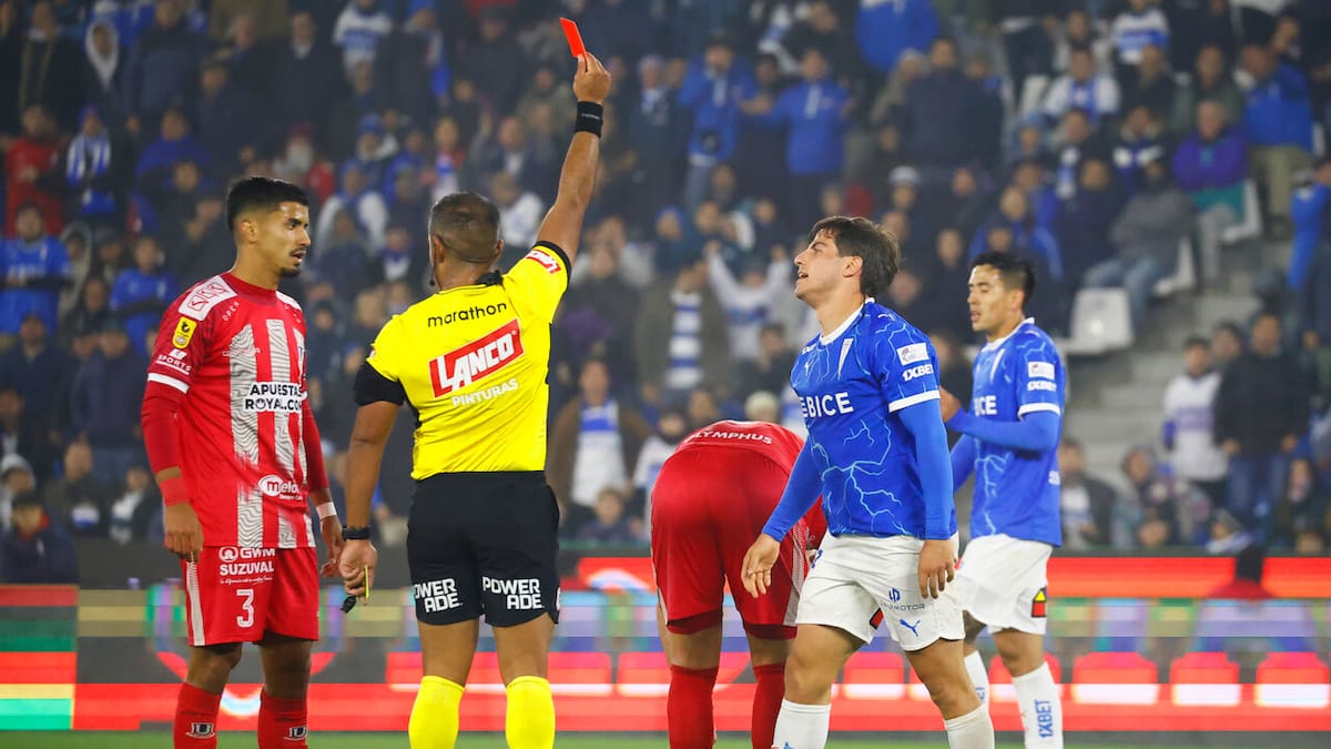 “Se están haciendo costumbre”: Molestia en Calera por polémicas decisiones del arbitraje contra la UC