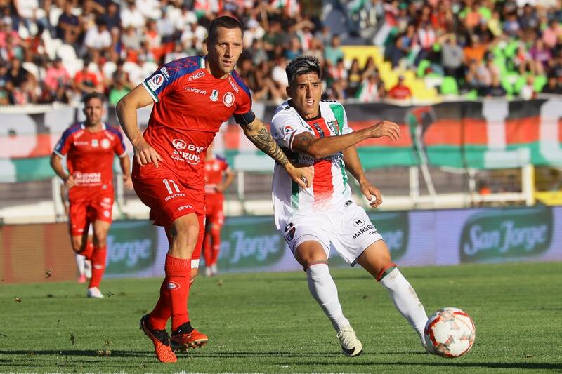 Unión La Calera y Palestino deberán definir su localía.
