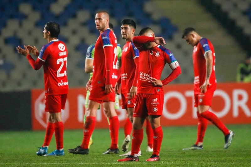 Unión La Calera marcha último en el Campeonato Nacional.