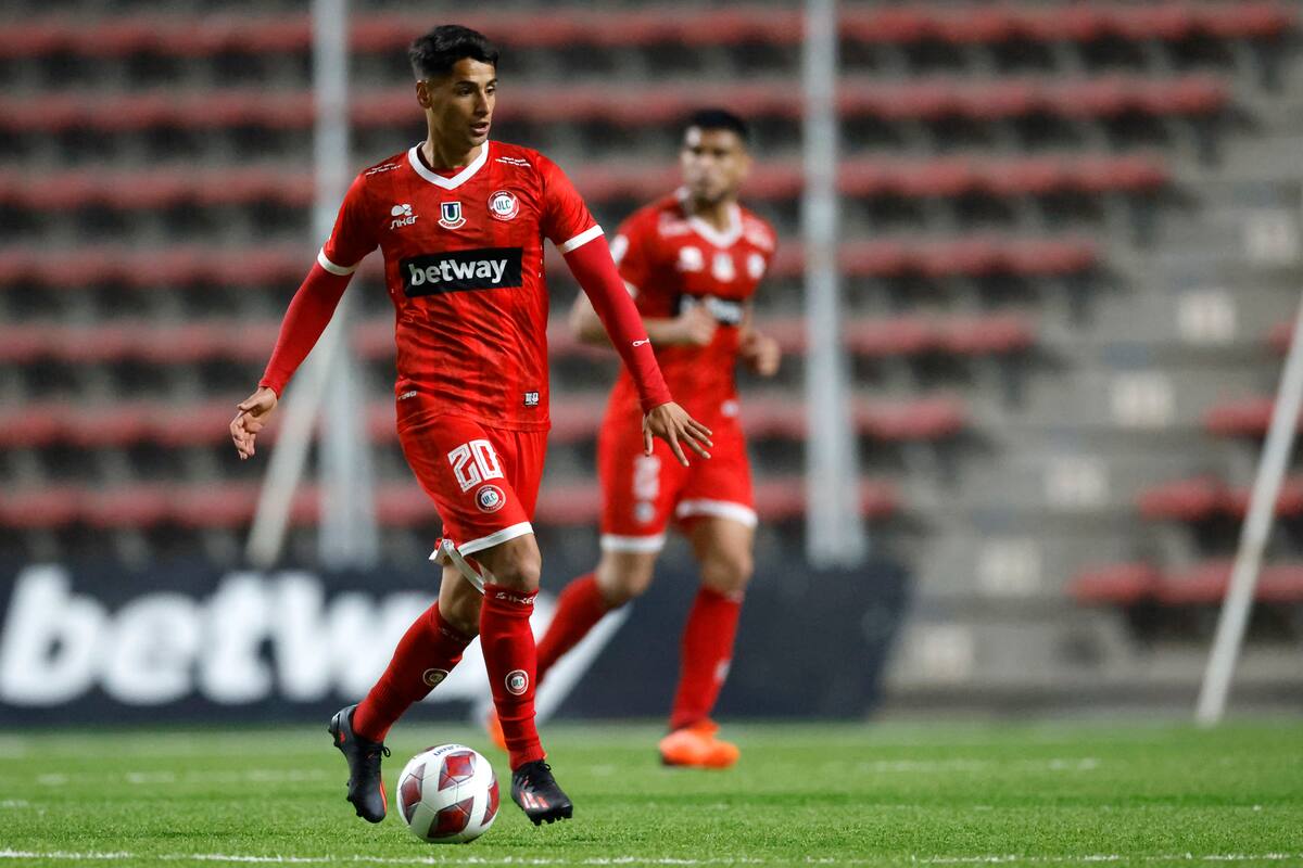 El jugador de Union La Calera Brayan Garrido.