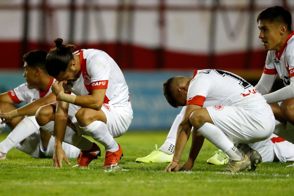 Cambió de entrenador y quedó con dupla interina.