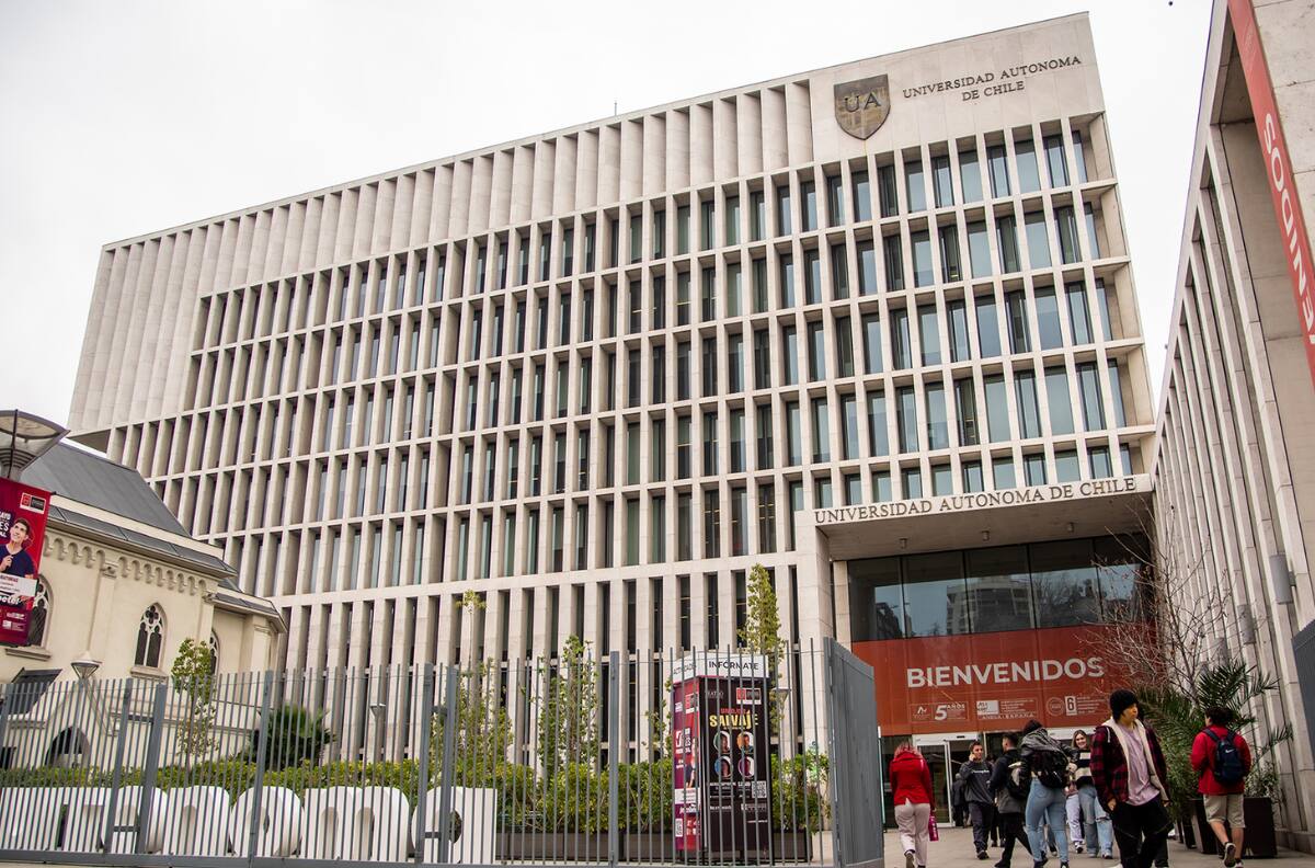 Universidad chilena entrega 500 becas que cubren la totalidad del arancel: Así se puede postular