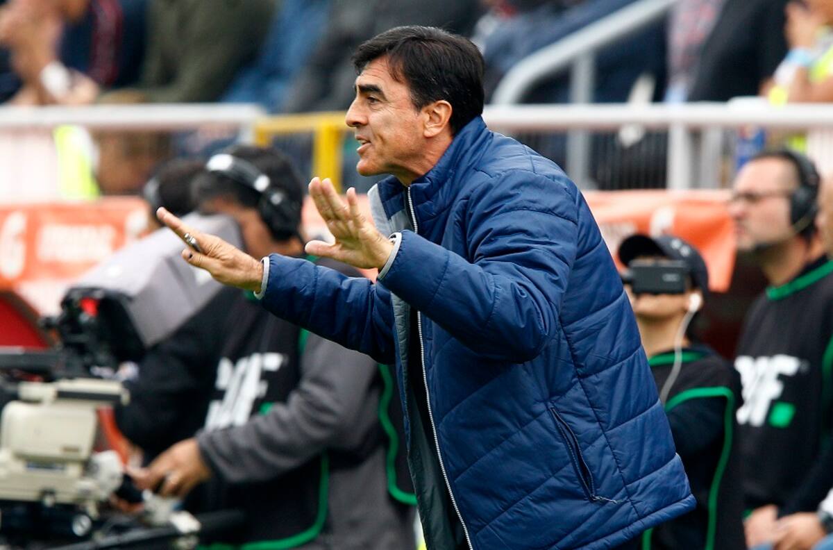 Gustavo Quinteros y duelo ante Palestino: "Jugaremos con un equipo de los más fuertes del fútbol chileno"