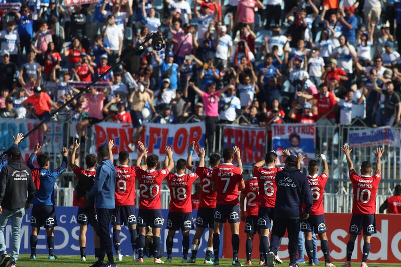 Los Cruzados han metido ruido en este mercado de fichajes. Foto: Agencia Aton.