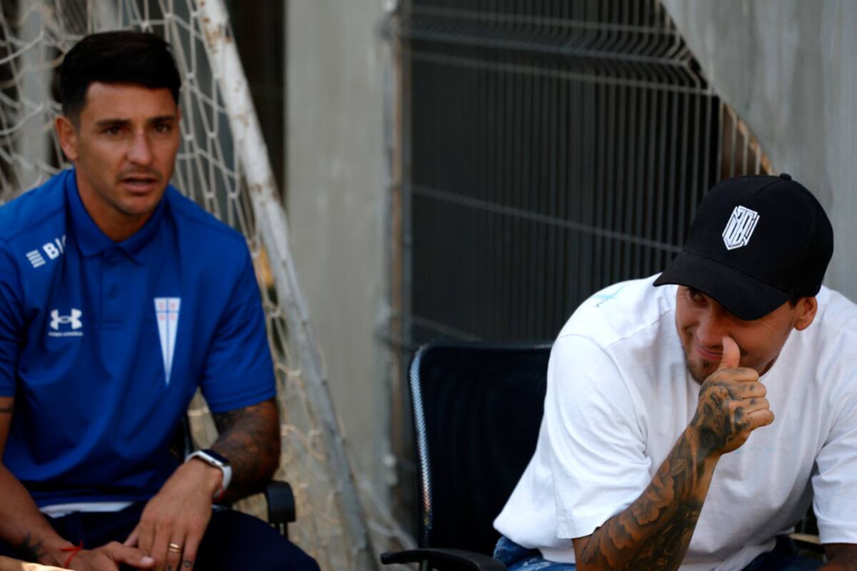 El delantero de la UC entrena en San Carlos de Apoquindo mientras la dirigencia cruzada estudia si ficharlo o no Foto: Aton.