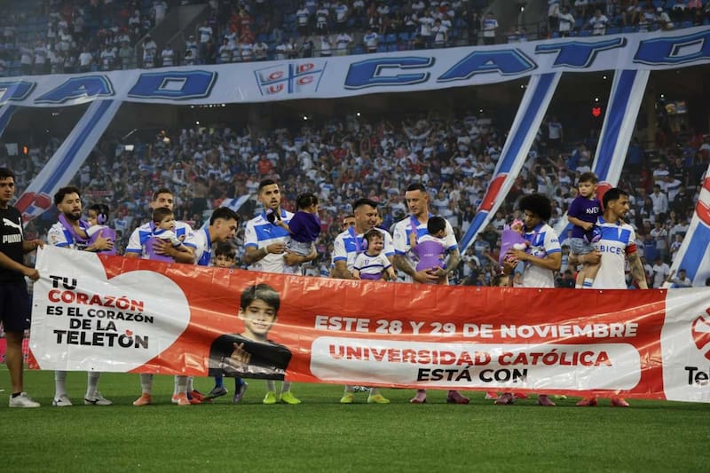 . La UC en el Claro Arena.