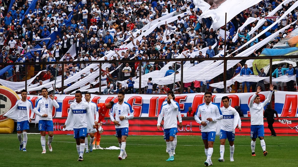 Se va de Santiago: el estadio de regiones donde la UC sería local en Copa Sudamericana