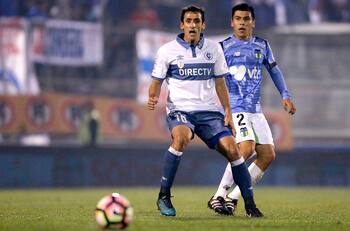 Con nostalgia de los hinchas de la UC: Así fue el debut de Milovan Mirosevic en su retorno al fútbol