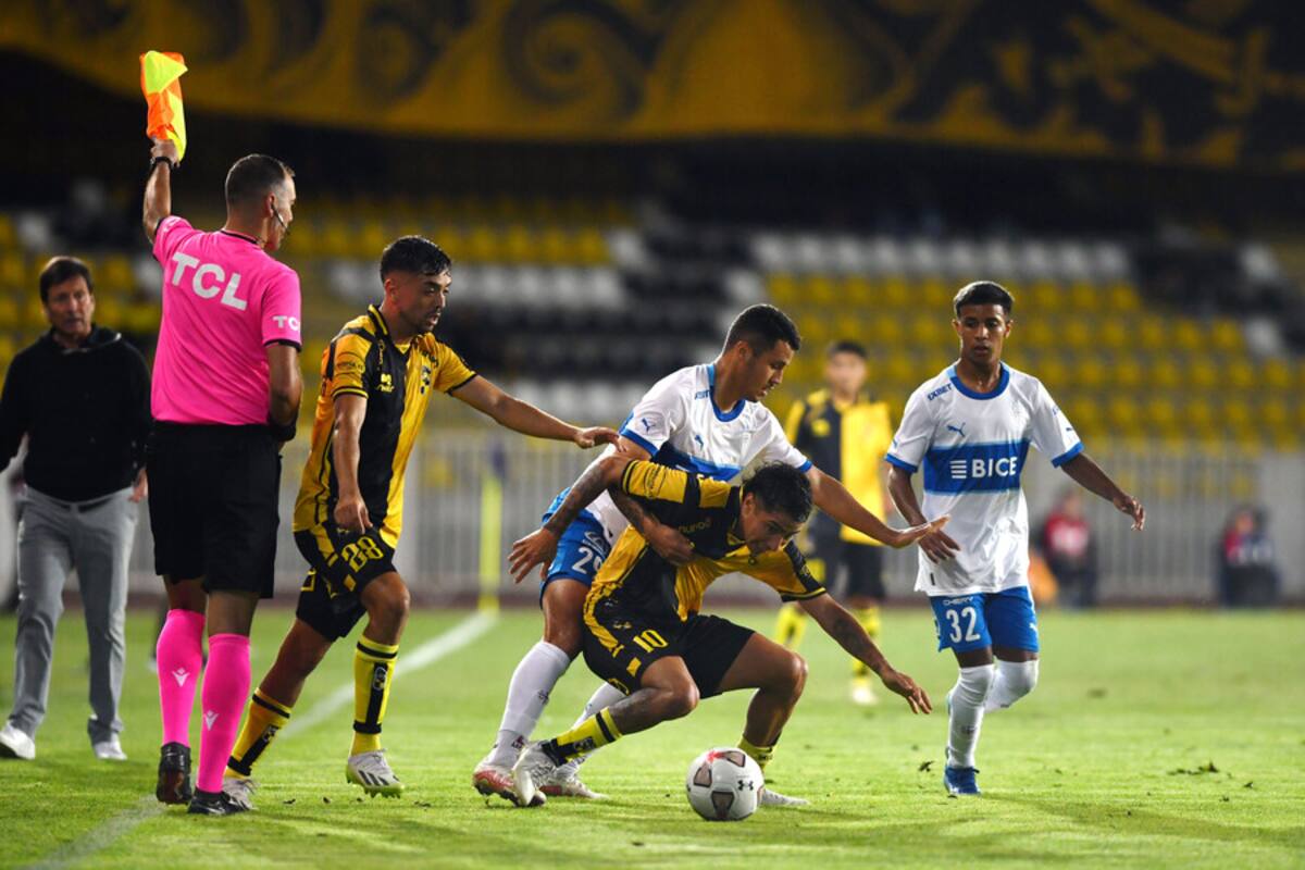 Aaron Astudillo no ha logrado continuidad en el primer equipo (Foto: Aton)