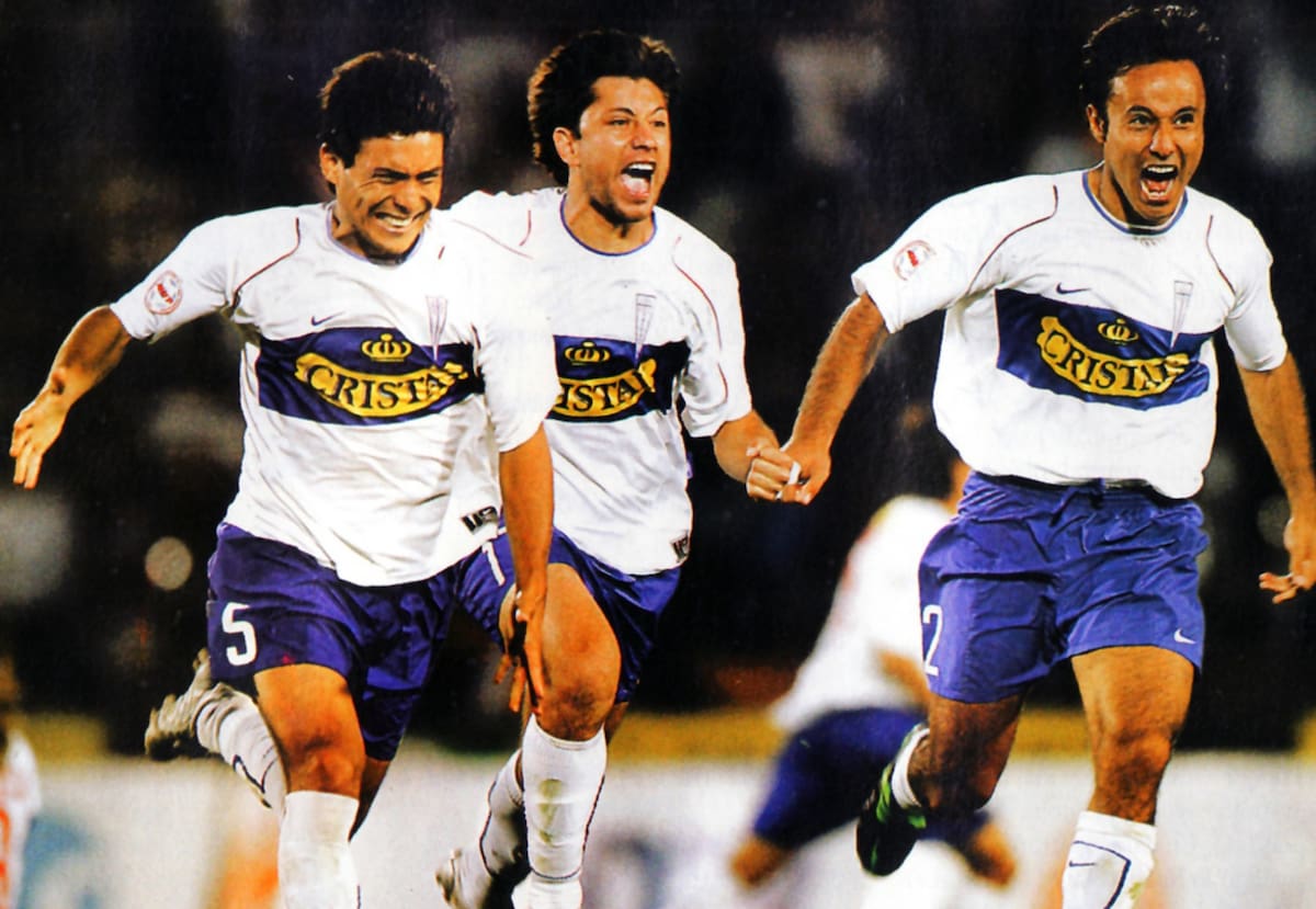 Eros Pérez al momento de ser campeón con la UC en 2005.