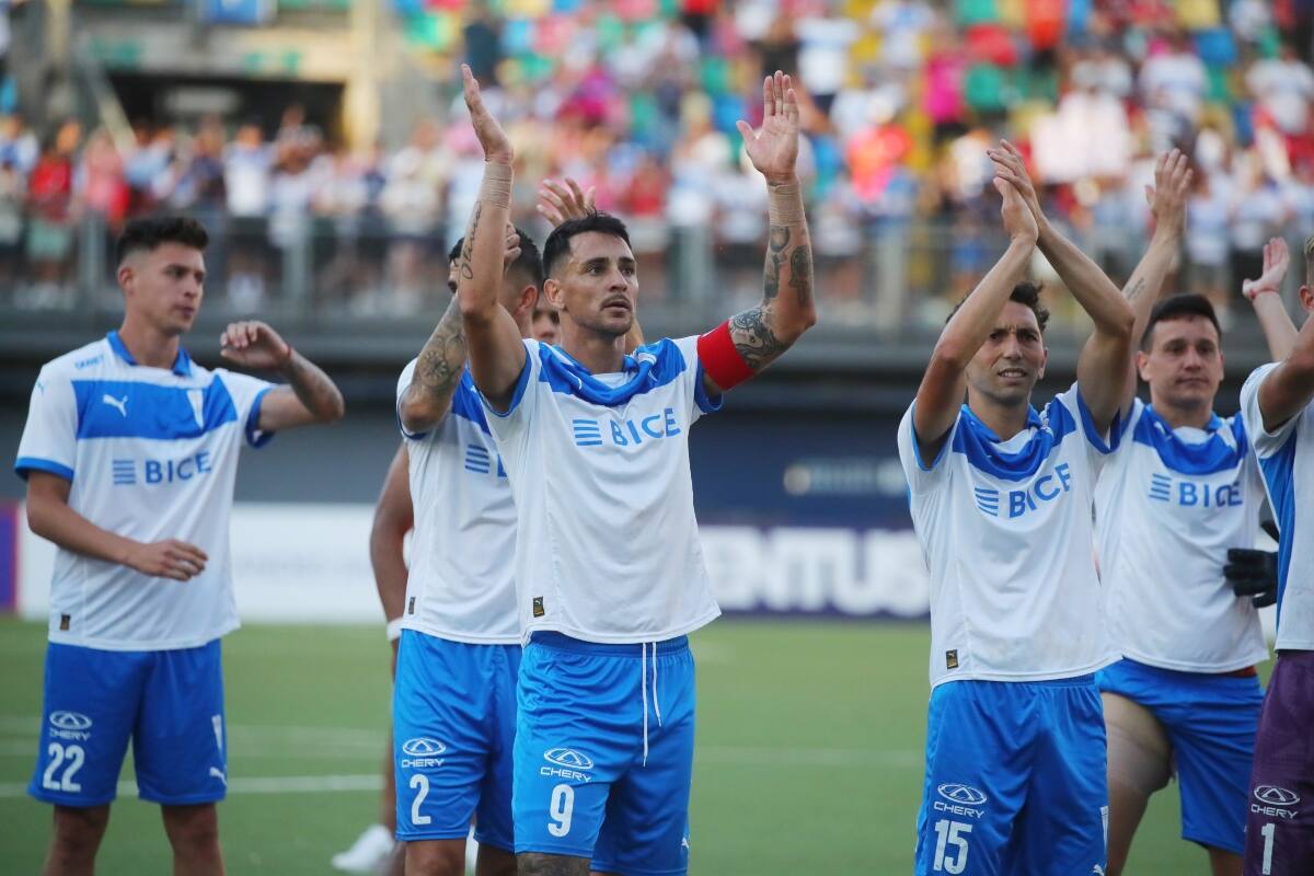 Los Cruzados juegan este sábado ante San Luis en Quillota. Foto: Agencia Aton.