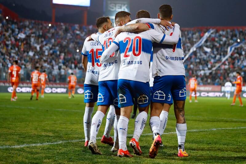 celebrando contra Cobreloa. Agencia Aton