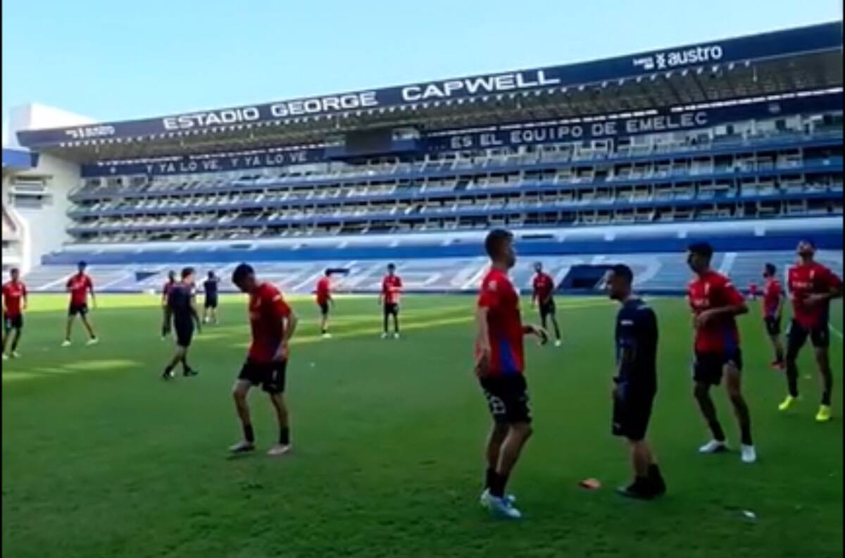 VIDEO | La UC está en modo Copa: entrena en Guayaquil para crucial choque con Barcelona