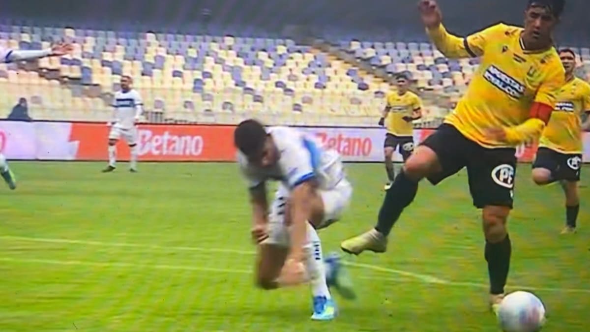 VIDEO | El VAR lo terminó cobrando: así fue el penal a Juan Francisco Rossel para la UC