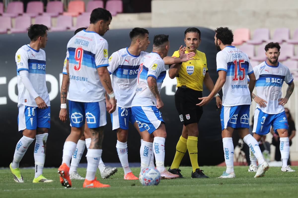 . Los Cruzados rescataron un empate en su debut en el Campeonato Nacional 2026. Foto: Agencia Aton.