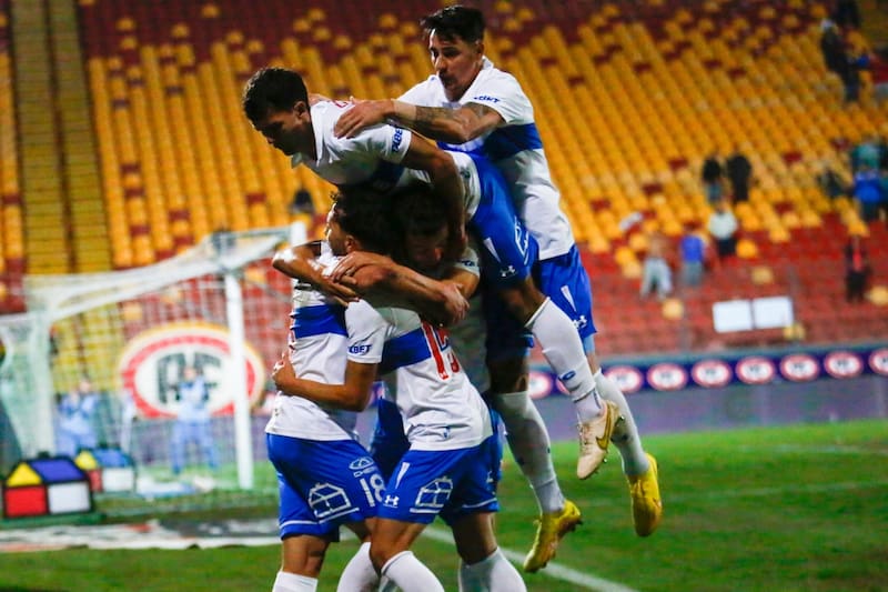 La UC recibió varios millones gracias a Kuscevic y Fernández. Foto: Agencia Aton.