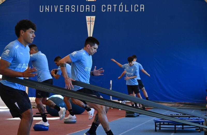 tiene nuevos nombres en carpeta para reforzar la defensa.